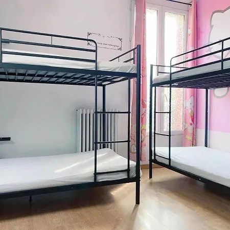 Rainbow Villa Beds